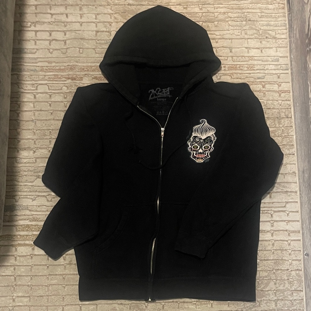 2kuhl Black Zip Up Sweater with Skull Design